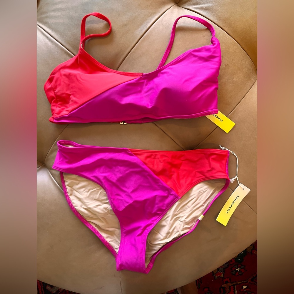Summersalt size 8 two piece with swim skirt NWT